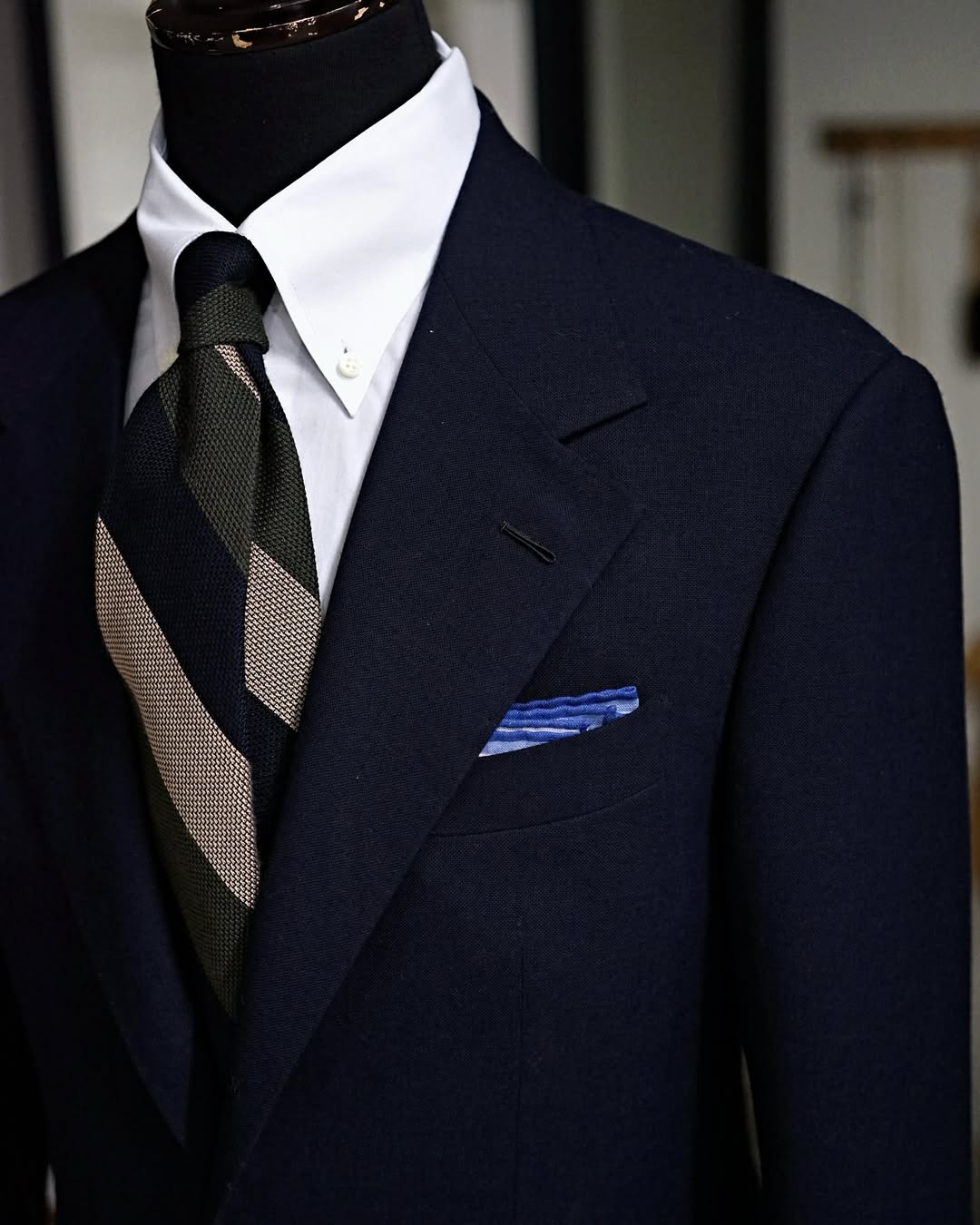 Navy Blue 2-piece Notch Lapel Single-breasted suit