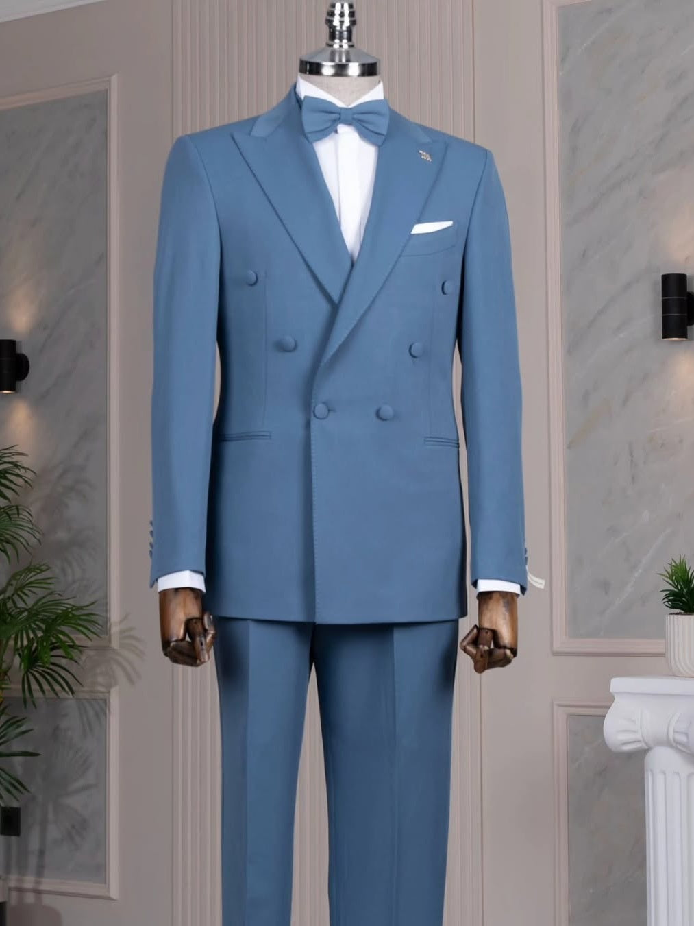 Men’s Blue Peak Lapel Double-Breasted Business & Prom Suit