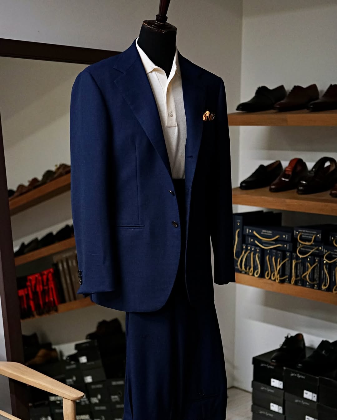 Blue 2-Piece Notch Lapel Single Breasted Business Suit