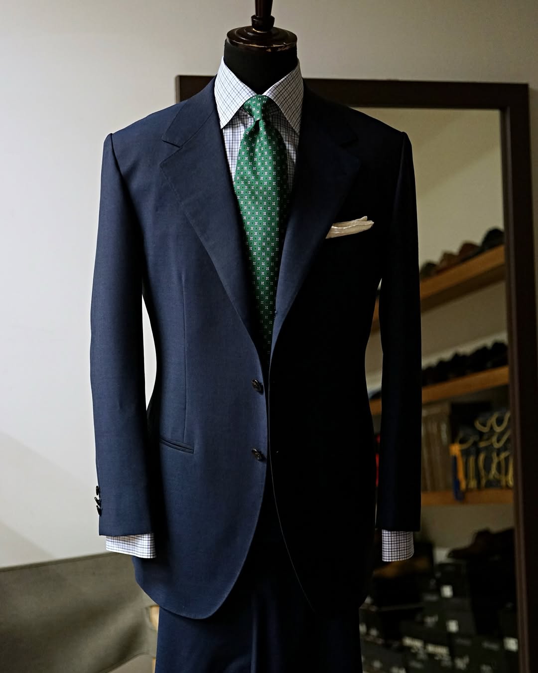 Navy Blue 2-Piece Notch Lapel Single Breasted Business Suit