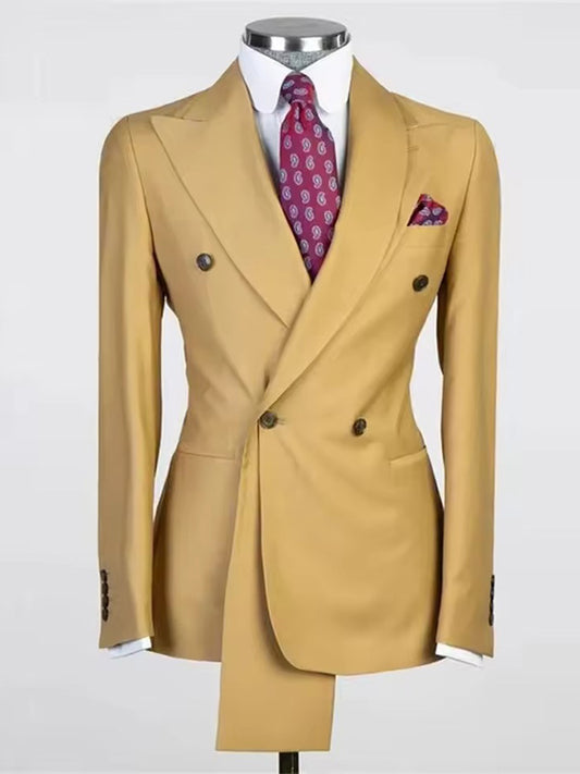 Yellow 2-piece Peak Lapel double-breasted suit