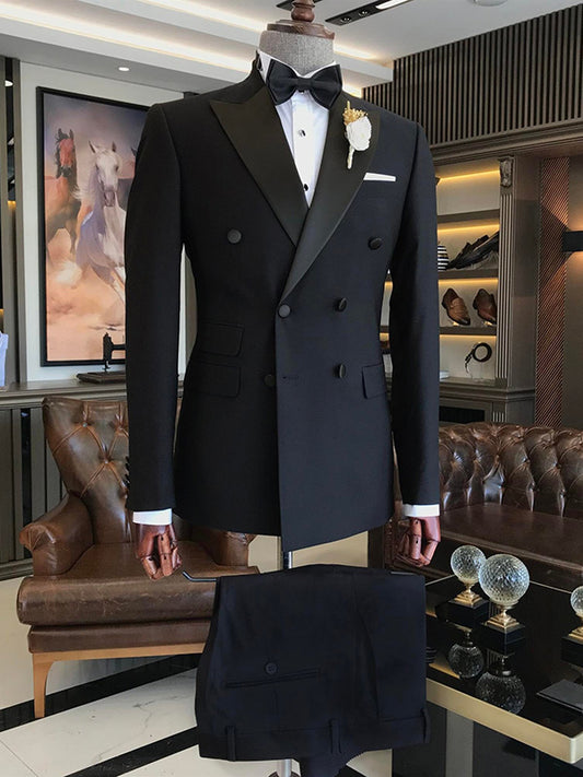 Black 2-piece double-breasted Peak Lapel suit